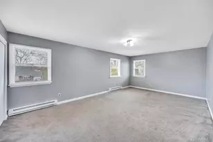 10 Winnetica Ln, East Islip, NY 11730 - Photo 17