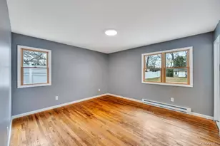 10 Winnetica Ln, East Islip, NY 11730 - Photo 15