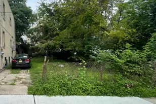 3148 Seymour Ave, Bronx, NY 10469 - Photo 1