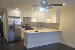 104-07 177th St, Jamaica, NY 11433 - Photo 3