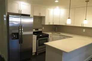 104-07 177th St, Jamaica, NY 11433 - Photo 3