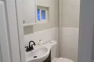 104-07 177th St, Jamaica, NY 11433 - Photo 17