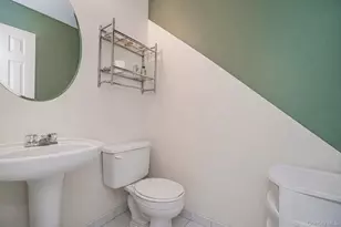 109 Indale Ave, New York, NY 10309 - Photo 15