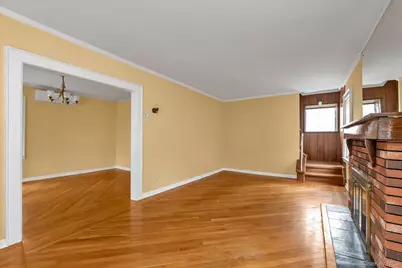 154 Rocklyn Avenue, Lynbrook, NY 11563 - Photo 3