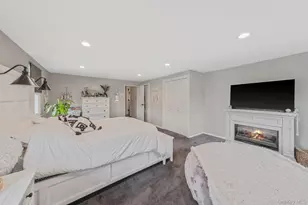1 Hooper Ct, Port Jefferson Station, NY 11776 - Photo 37