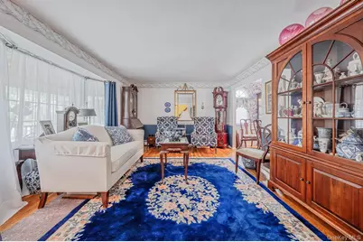 8 Whisper Lane, Smithtown, NY 11787 - Photo 17