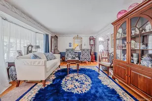 8 Whisper Ln, Smithtown, NY 11787 - Photo 17