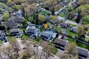 8 Whisper Ln, Smithtown, NY 11787 - Photo 13