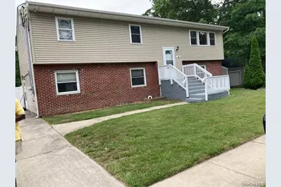 1455 E Forks Road, Bay Shore, NY 11706 - Photo 1