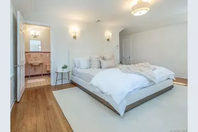 8 Chelsea Drive, Port Washington, NY 11050 - Photo 27