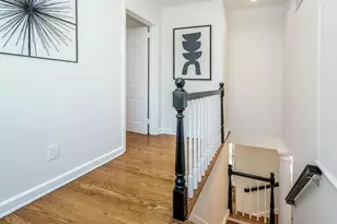 8 Chelsea Dr, Port Washington, NY 11050 - Photo 29