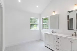 132 Benefield Blvd, Peekskill, NY 10566 - Photo 11