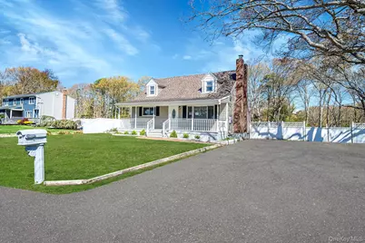 67 Pentmoor Drive, Mastic, NY 11950 - Photo 13
