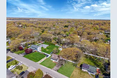 67 Pentmoor Drive, Mastic, NY 11950 - Photo 19