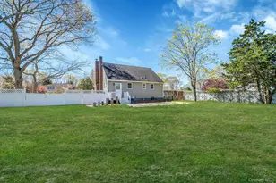 67 Pentmoor Dr, Mastic, NY 11950 - Photo 17