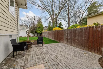 9 Delaware Avenue, Jericho, NY 11753 - Photo 21