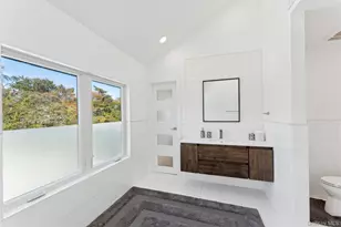 32 Tanners Neck Ln, Westhampton, NY 11977 - Photo 13