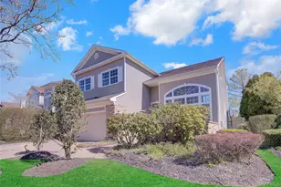 177 Hamlet Dr, Mount Sinai, NY 11766 - Photo 3