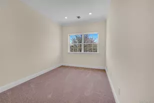 177 Hamlet Dr, Mount Sinai, NY 11766 - Photo 19