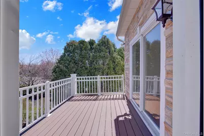 177 Hamlet Drive, Mount Sinai, NY 11766 - Photo 37