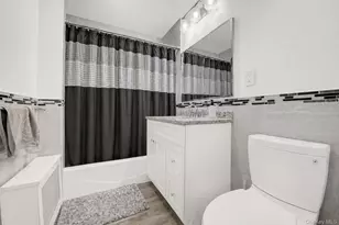 61-05 78th St, Middle Village, NY 11379 - Photo 15