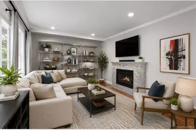 190 Lake Pointe Circle #190, Middle Island, NY 11953 - Photo 5