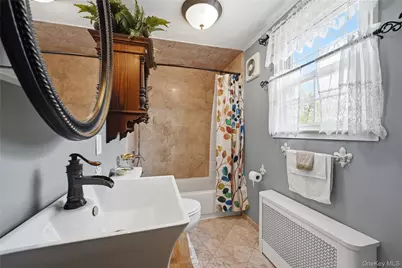 75 Oregon Avenue, Medford, NY 11763 - Photo 33