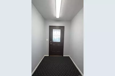 72-15 73 Street, Glendale, NY 11385 - Photo 3