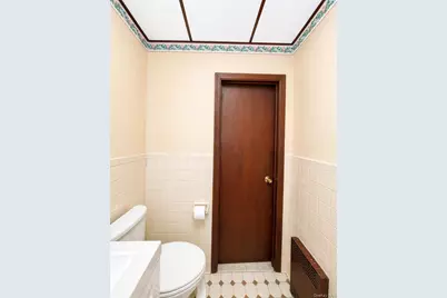 72-15 73 Street, Glendale, NY 11385 - Photo 13
