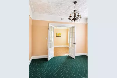 72-15 73 Street, Glendale, NY 11385 - Photo 11
