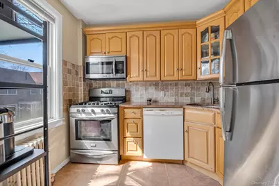 17 Edwards Street #3A, Roslyn Heights, NY 11577 - Photo 7