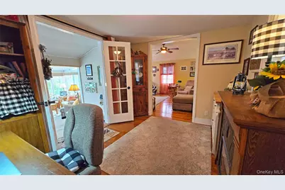 32 Atlantic Avenue, East Moriches, NY 11940 - Photo 17