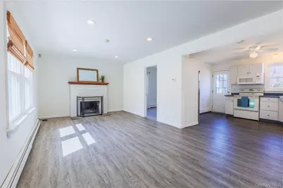 47 Queen Drive, Sound Beach, NY 11789 - Photo 5