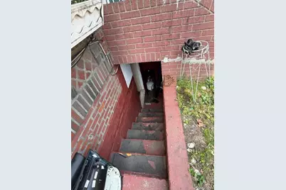11146 Inwood Street, Jamaica, NY 11435 - Photo 9