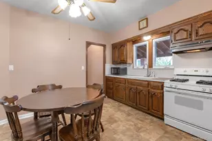 190 Bryant Ave, Floral Park, NY 11001 - Photo 9