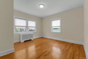 190 Bryant Ave, Floral Park, NY 11001 - Photo 11