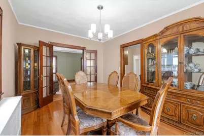 190 Bryant Avenue, Floral Park, NY 11001 - Photo 7