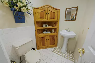 2840 Nicole Court, Oceanside, NY 11572 - Photo 13