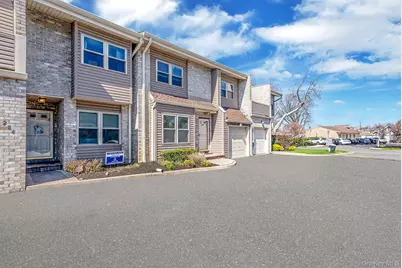 2840 Nicole Court, Oceanside, NY 11572 - Photo 3