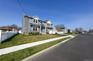 1772 Rose St, Merrick, NY 11566 - Photo 33