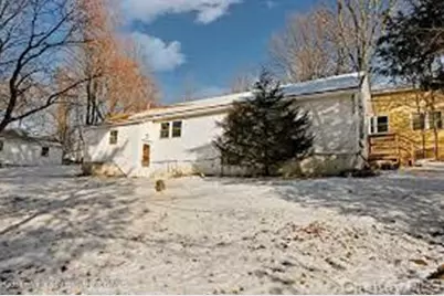 198 South Street, Marlboro, NY 12542 - Photo 1