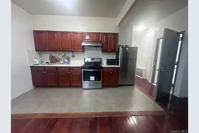 102-03 Jamaica Avenue, Richmond Hill, NY 11418 - Photo 9