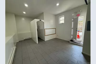 10251 Jamaica Avenue, Richmond Hill, NY 11418 - Photo 5