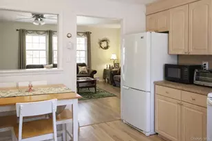 124 Exmore Ct, Ridge, NY 11961 - Photo 5