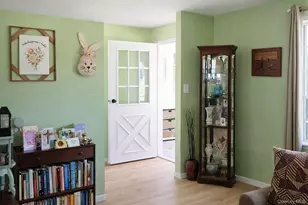 124 Exmore Ct, Ridge, NY 11961 - Photo 9