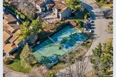 129 Golf View Drive #129, Jericho, NY 11753 - Photo 23