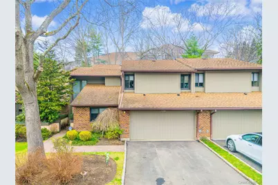 129 Golf View Drive #129, Jericho, NY 11753 - Photo 19