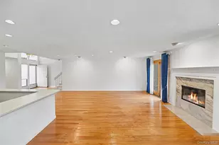 129 Golf View Dr, Jericho, NY 11753 - Photo 9