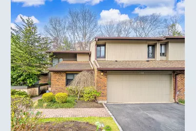 129 Golf View Drive #129, Jericho, NY 11753 - Photo 3