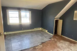 351 E Meadow Ave, East Meadow, NY 11554 - Photo 9